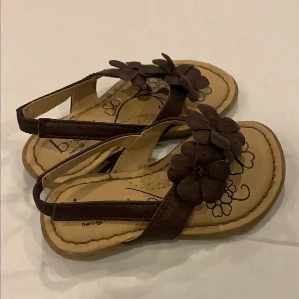b.o.c. Sandals - Picture 3 of 4